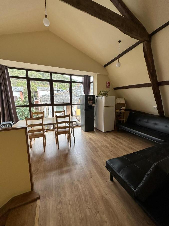 Albergue De Peregrinos Compostela Molinaseca Εξωτερικό φωτογραφία